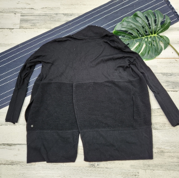 Lululemon Sit In Lotus Wrap II Merino Wool Cardigan Black Size 4 - Picture 9 of 10